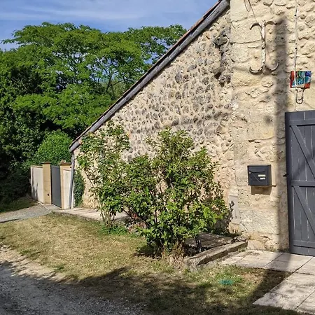 Nicely Renovated Wine-grower House Air-conditioned Holiday home Fargues-Saint-Hilaire